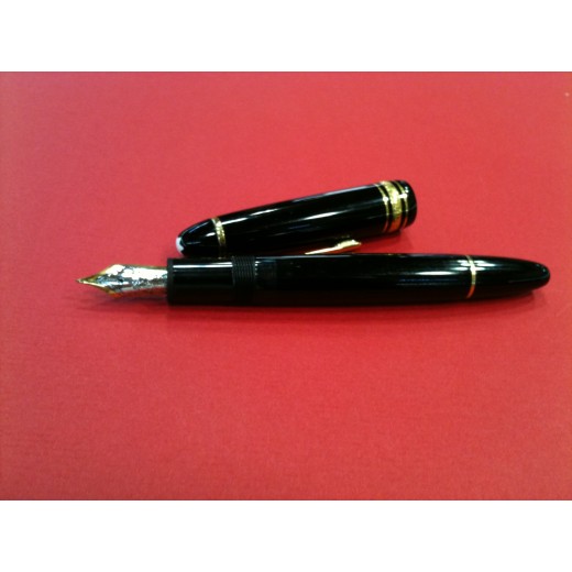 Stylo plume Montblanc Meisterstück noir