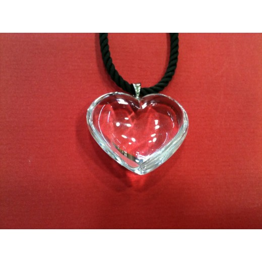 Pendentif Baccarat Coeur transparent sur cordon noir
