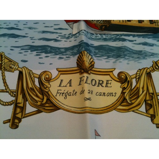 Carré Hermès La Flore Frégate de 28 canons en soie