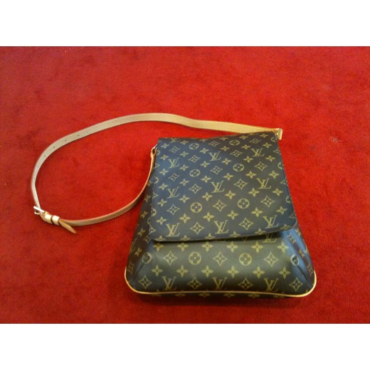 Sac Louis Vuitton Musette en toile monogram