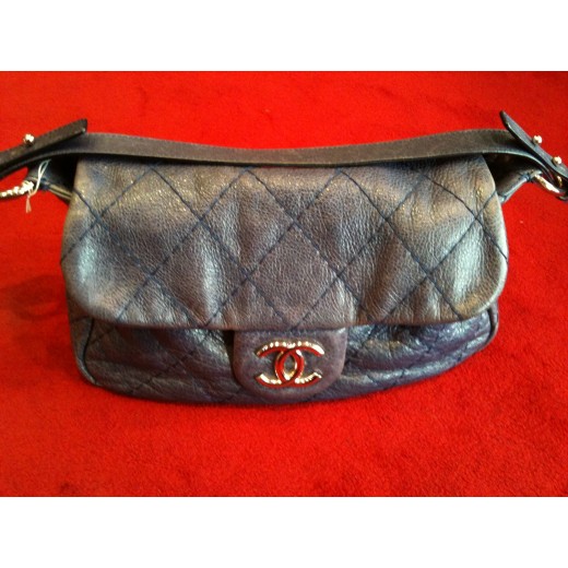 Sac Chanel classique à rabat bleu