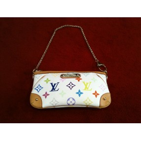 Pochette Louis Vuitton Milla MM en toile monogram multicolore