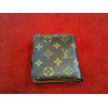 Portefeuille compact Louis Vuitton en toile monogram