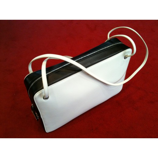 Sac Céline Large Side Lock bicolore noir et blanc