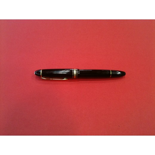 Stylo plume Montblanc Meisterstück bordeaux