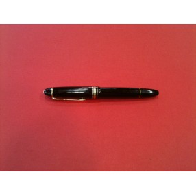 Stylo plume Montblanc Meisterstück bordeaux