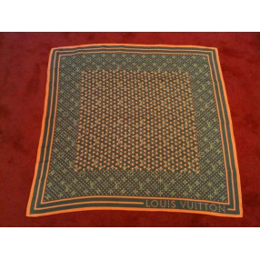 Foulard Louis Vuitton Monogram en soie