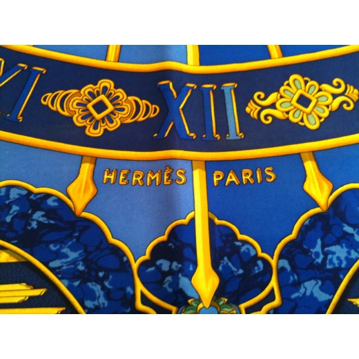 Carré Hermès Carpe Diem en soie