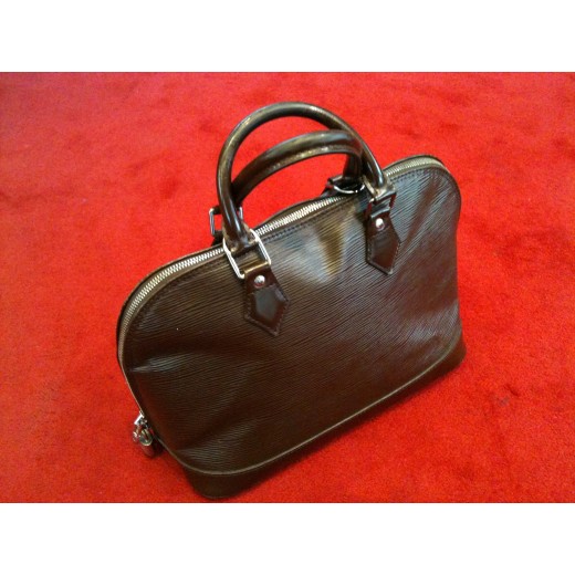 Sac Louis Vuitton Alma PM en cuir épi chocolat