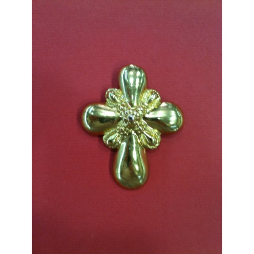 Pendentif  Christian Lacroix en métal doré