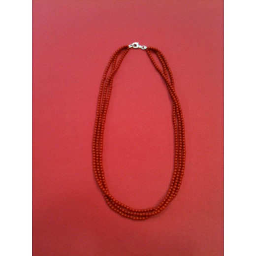 Collier triple rang en corail