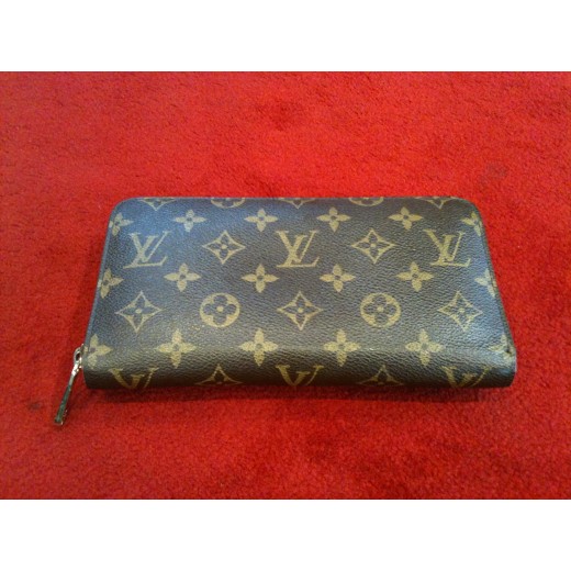 Portefeuille Louis Vuitton Zippy en toile monogram