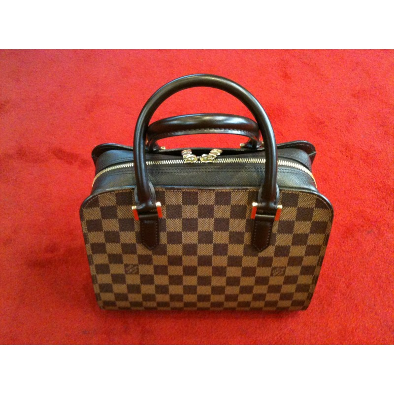 Sac à main triana en toile Louis Vuitton Marron en Toile - 10537934