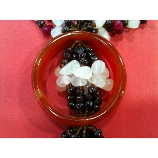 Collier avec grenat, quartz, jaspe 