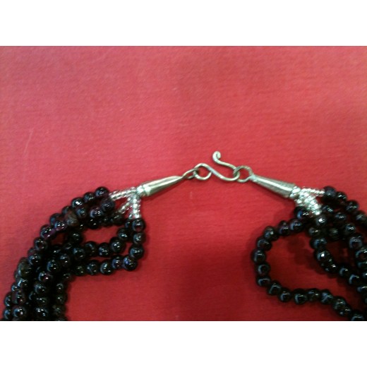 Collier avec grenat, quartz, jaspe 