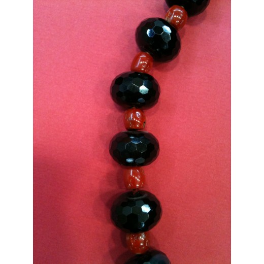 Collier en onyx et corail