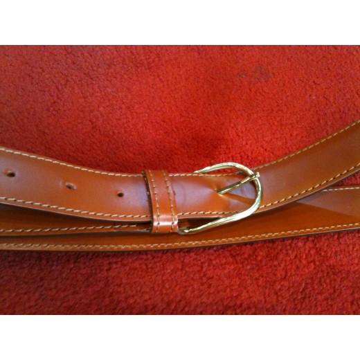 Sac Louis Vuitton en cuir épi cannelle