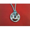 Pendentif Baccarat en cristal sur cordon bleu ciel