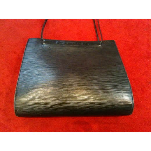 Sac Louis Vuitton Saint Tropez en cuir épi noir