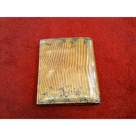 Porte-cartes Christian Louboutin Paros en lézard camel
