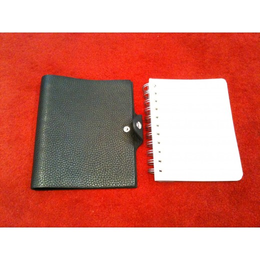 Couverture de cahier Hermès Ulysse en veau Togo noir