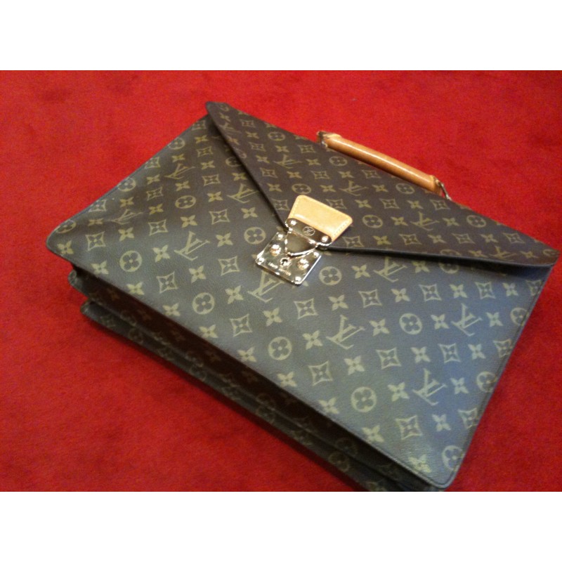 Vintage Louis Vuitton Serviette Conseiller Monogram Robusto 