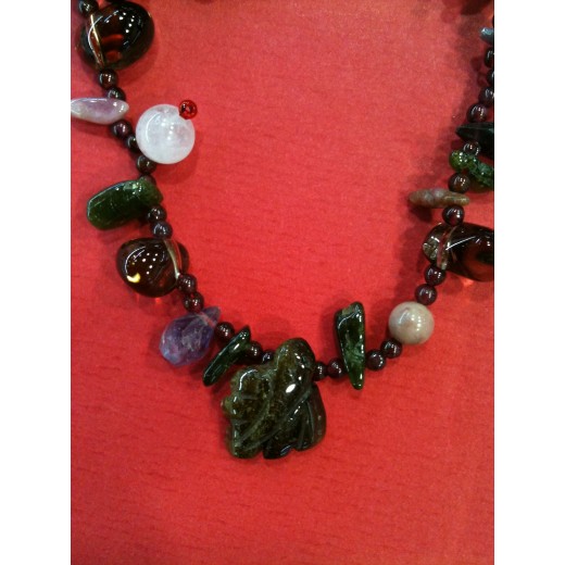 Collier de pierres fines