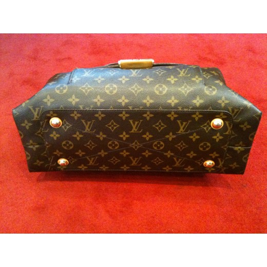 Sac Louis Vuitton Olympe en toile monogram
