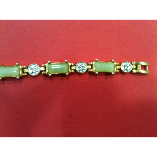 Bracelet en jade et plaqué or