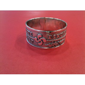 Bracelet en argent à thème basque