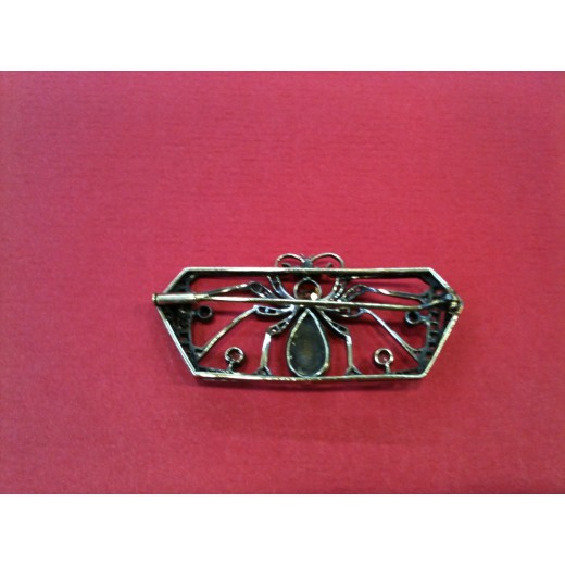 Broche ancienne en argent et roses de diamant