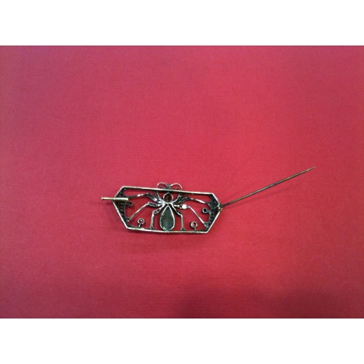 Broche ancienne en argent et roses de diamant