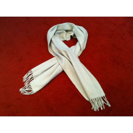 Echarpe Hermès en cachemire gris perle