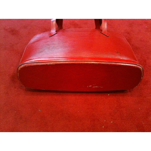 Sac Louis Vuitton Lussac en cuir épi rouge