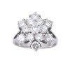 bague fleur en or blanc 18 K et diamants