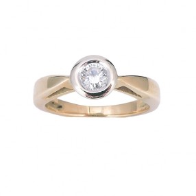 Bague solitaire en or 18 K et diamant