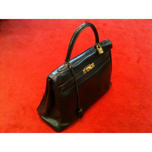 Sac Hermès Kelly 35 en cuir noir