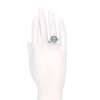 Bague en or blanc avec perle grise