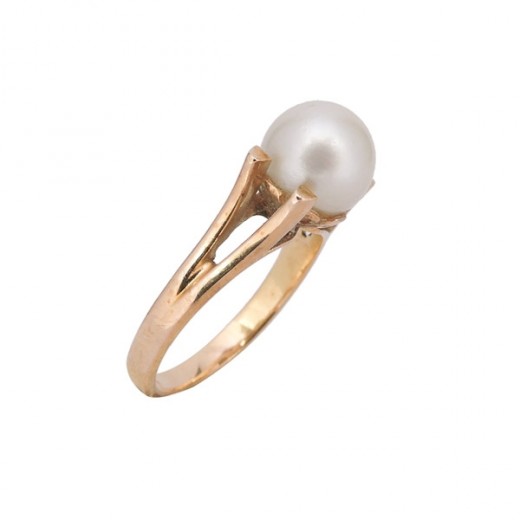 Bague or jaune avec perle blanche