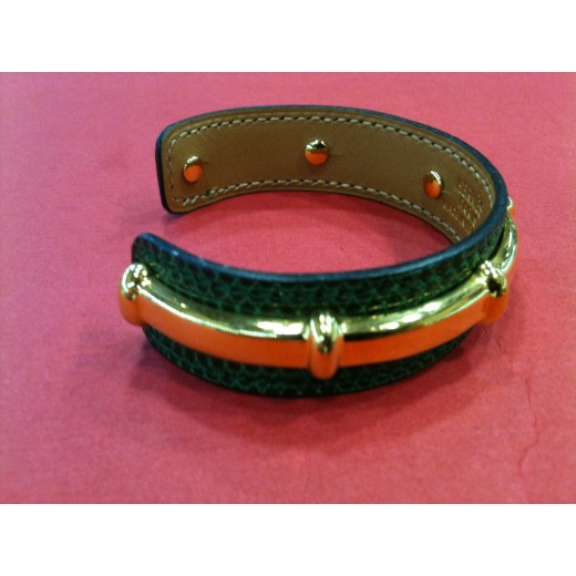 Bracelet Hermès Vintage en cuir et plaqué or