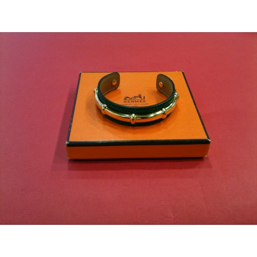 Bracelet Hermès Vintage en cuir et plaqué or