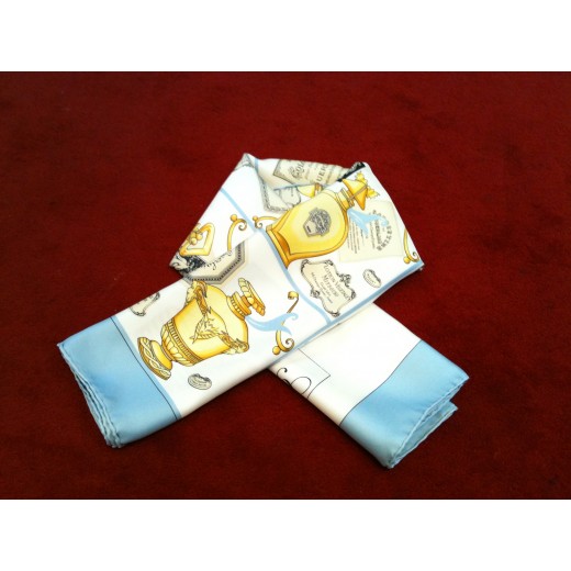Foulard Guerlain Flacons en soie