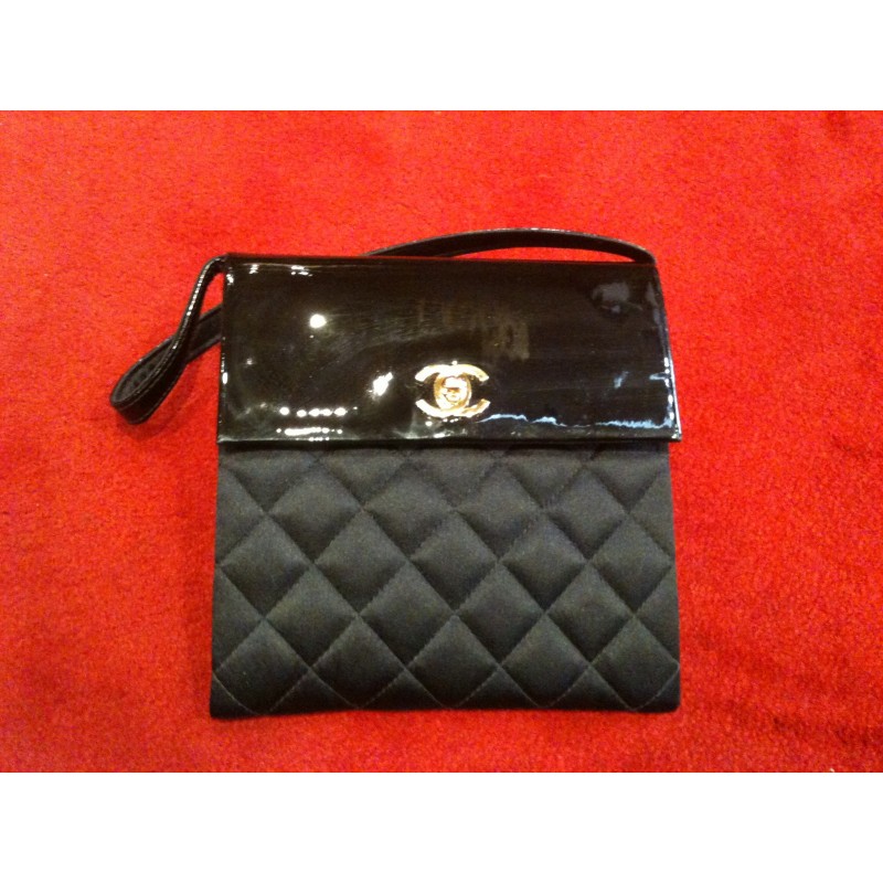 Pochette de soir e Chanel