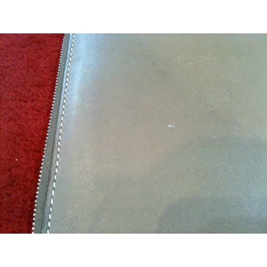 Couverture d'agenda Hermès Silkydaily en cuir taupe