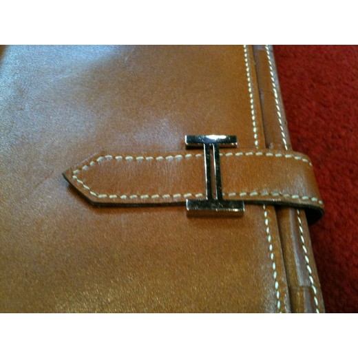 Portefeuille Hermès Béarn en cuir gold