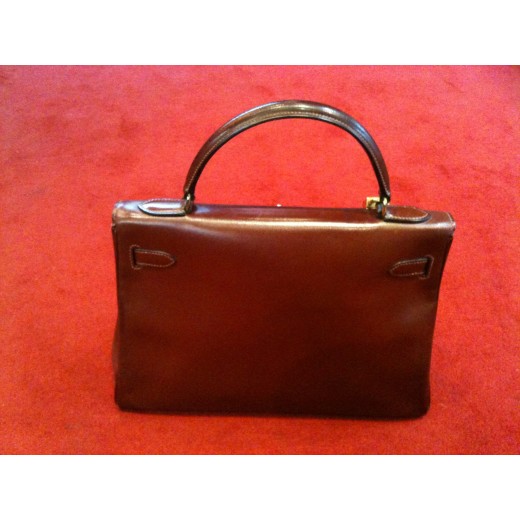 sac Hermès Kelly 32 cm en cuir brique