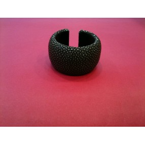 Bracelet en galuchat