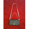 Sac Louis Vuitton Favorite PM en toile monogram