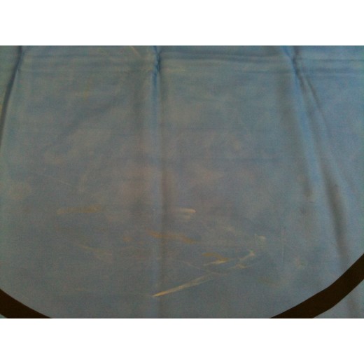 Foulard Louis Vuitton en soie.
