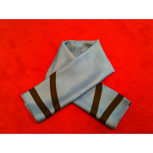 Foulard Louis Vuitton en soie.